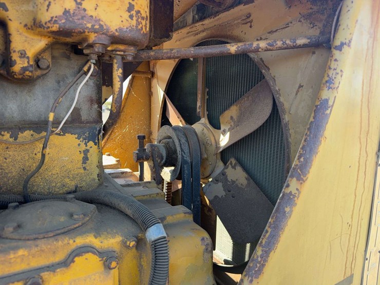 caterpillar-d7-image-31
