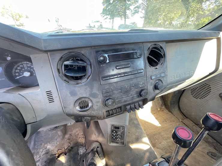 2013-ford-f750-image-74