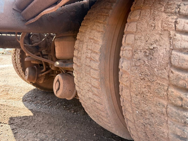 kenworth-t800-image-49