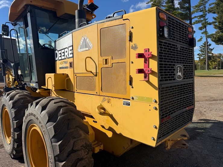deere-672d-image-68