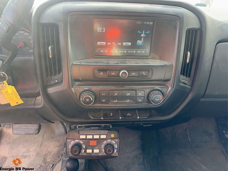 2016-chevrolet-silverado-2500hd-image-28