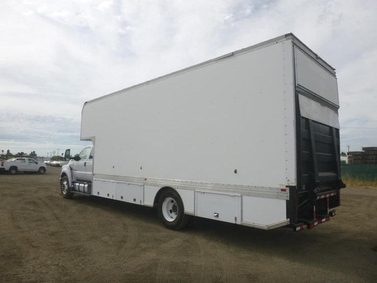 2016-ford-f650-xlt-image-4