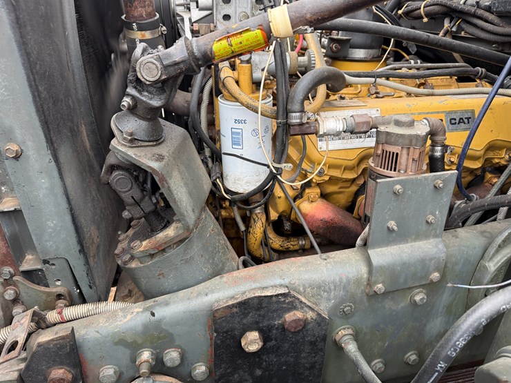 1984-mack-dm492s-image-17