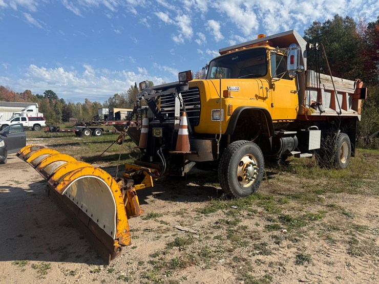 1989-ford-l8000-image-1