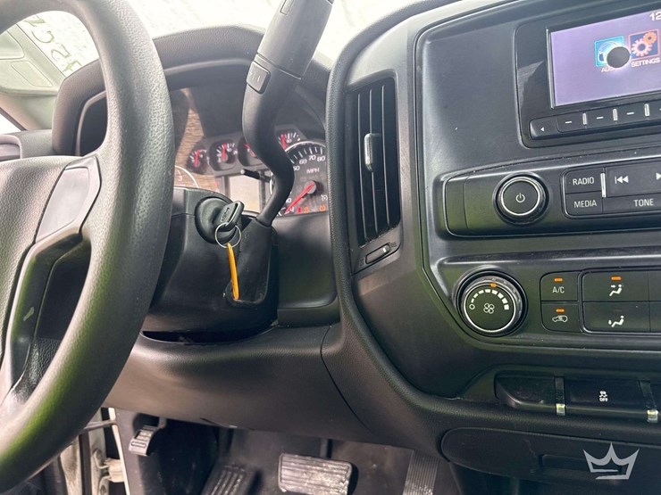 2015-chevrolet-silverado-2500-image-16