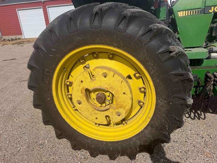 john-deere-2955-image-12