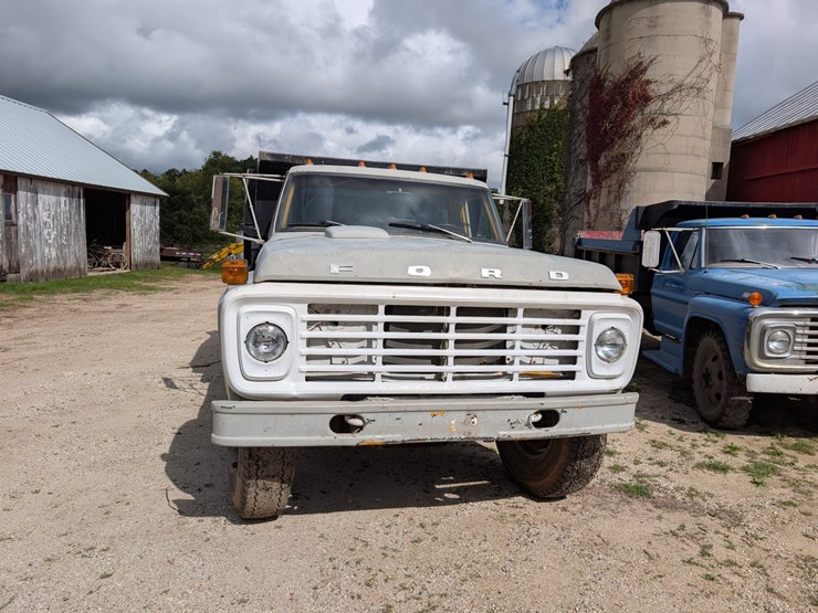 #4002-•-1975-ford-baby-dump-box-truck-image-20