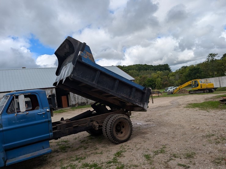 #4001-•-1967-ford-custom-cab-baby-dump-box-truck-image-20