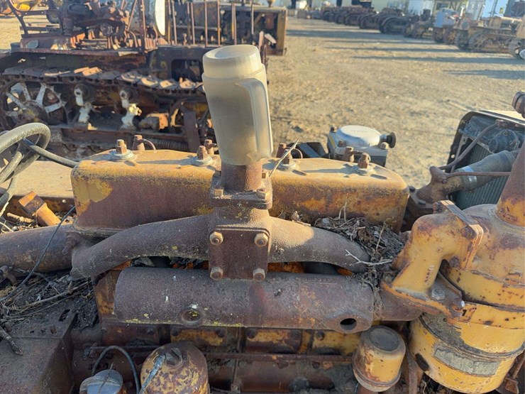 caterpillar-d2-image-21