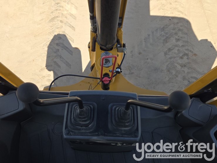 2023-caterpillar-416-image-59