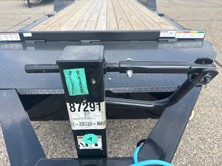 #3639-•-2027-unused-big-tex-22'-equipment-trailer-image-7