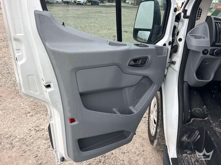 2018-ford-transit-image-11