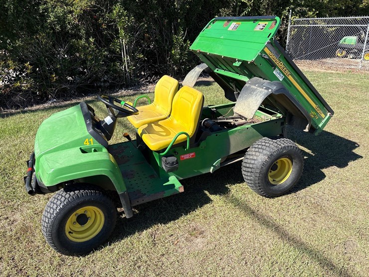 john-deere-gator-image-1