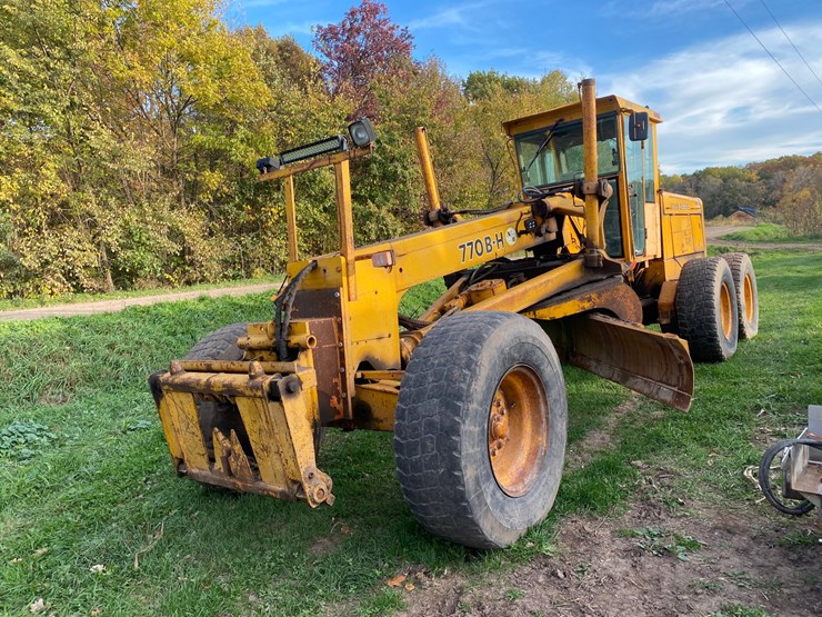 john-deere-770-image-1