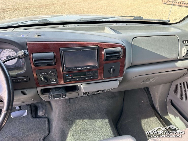 2005-ford-f350-image-11