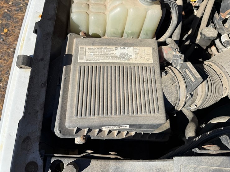 2006-chevrolet-2500-image-12