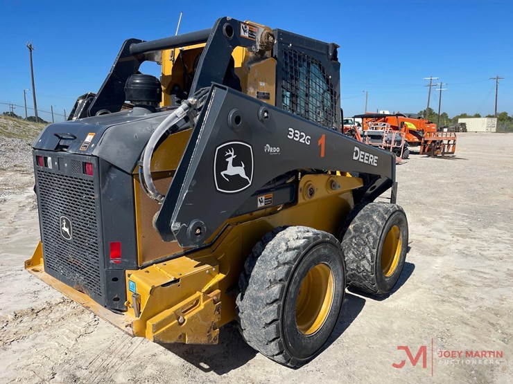 2023-deere-332g-image-3