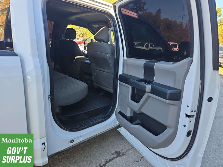 2016-ford-f150-image-24