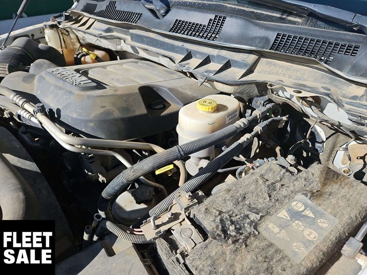 2015-dodge-2500-image-25