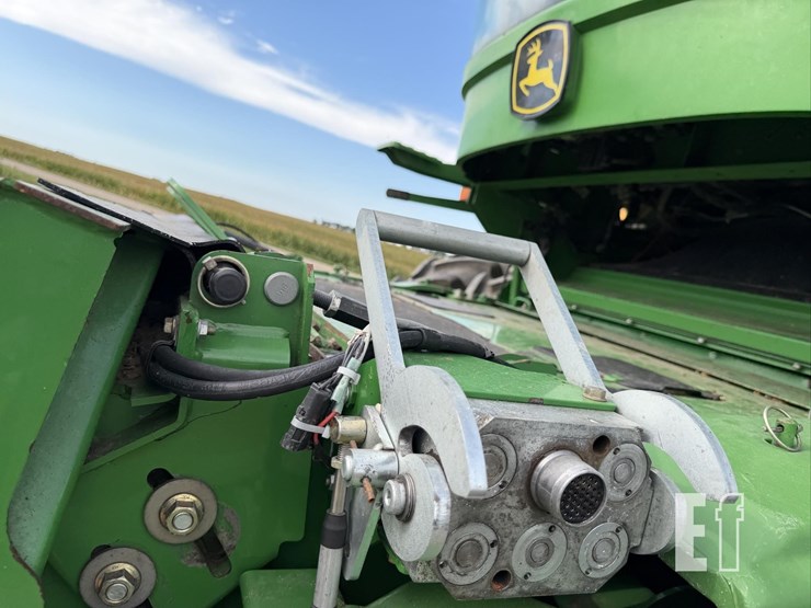 2011-john-deere-9770-sts-image-79