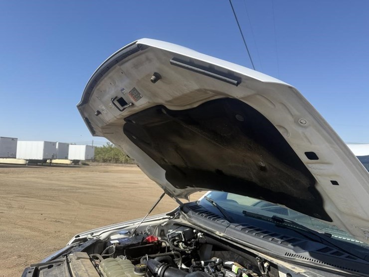 2020-ford-f150-image-56