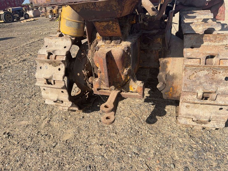 caterpillar-2-ton-image-23