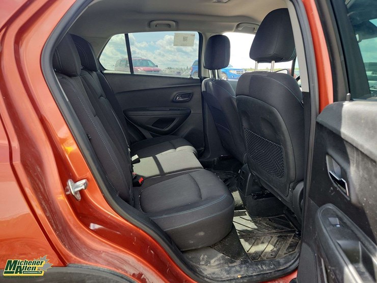 2014-chevrolet-trax-lt-image-16