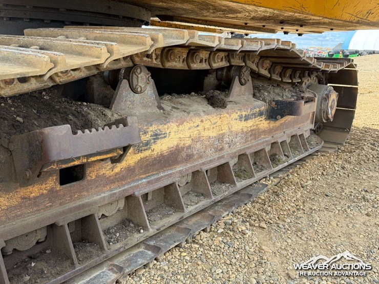 jcb-js220-lc-image-18