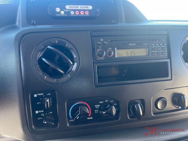 ford-e450-image-28