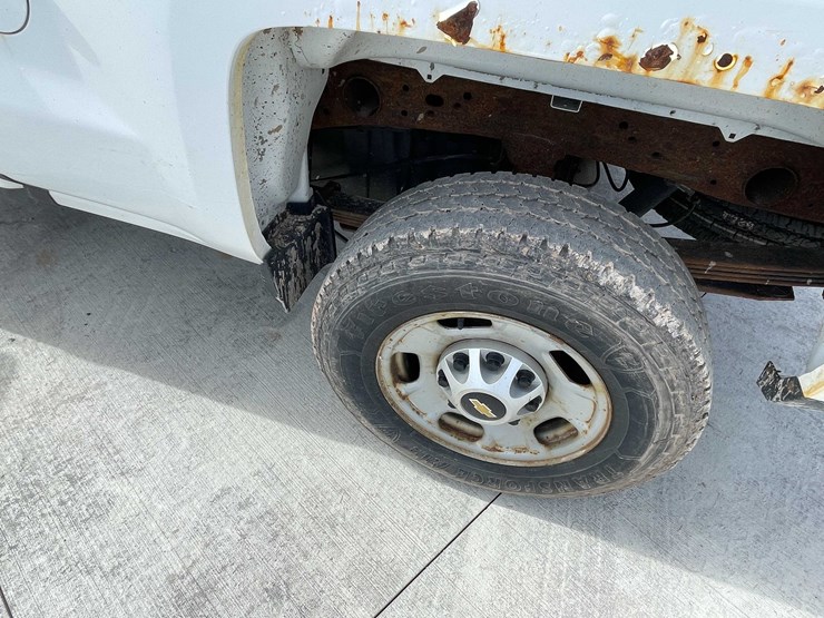 2016-chevrolet-2500-image-23