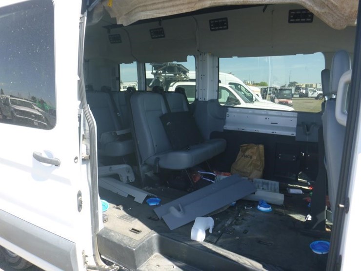 2018-ford-transit-image-8