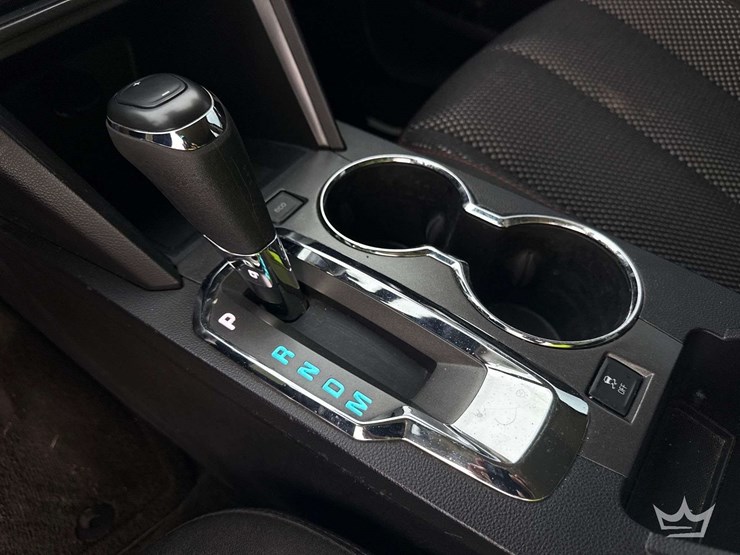 2017-chevrolet-equinox-image-19