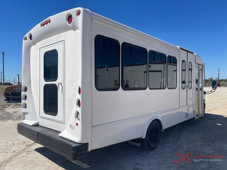 ford-e450-image-3