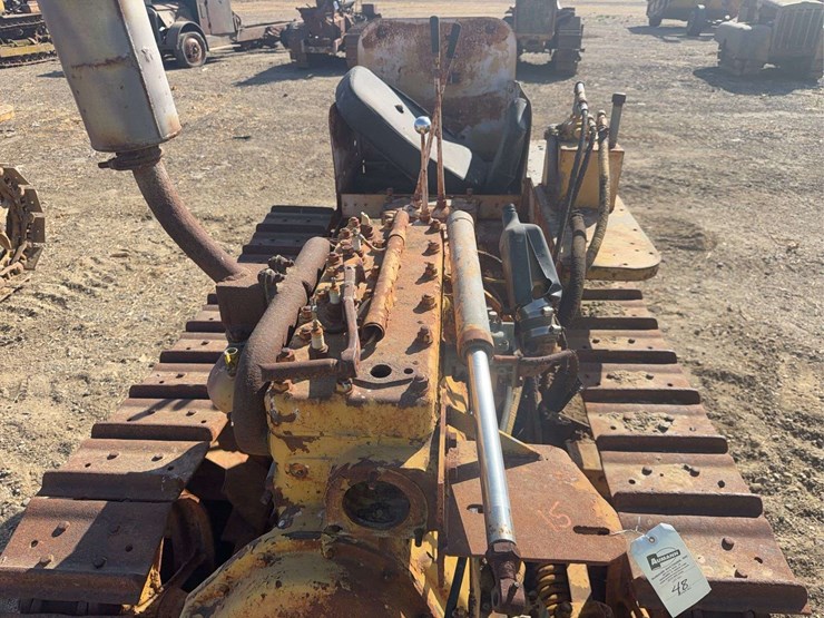 caterpillar-fifteen-image-12