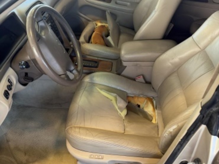 1997-lexus-es300-sdn-image-22