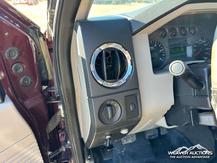 2009-ford-f550-xlt-image-17
