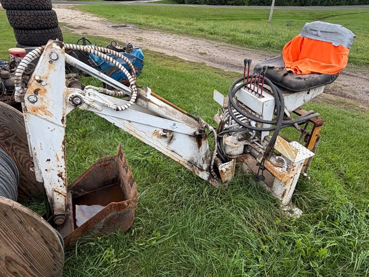 bobcat-700-image-1