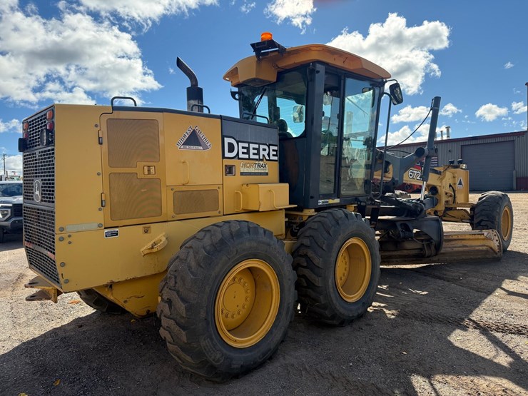 deere-672d-image-5