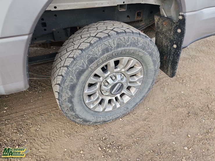 2022-ford-f250-image-19