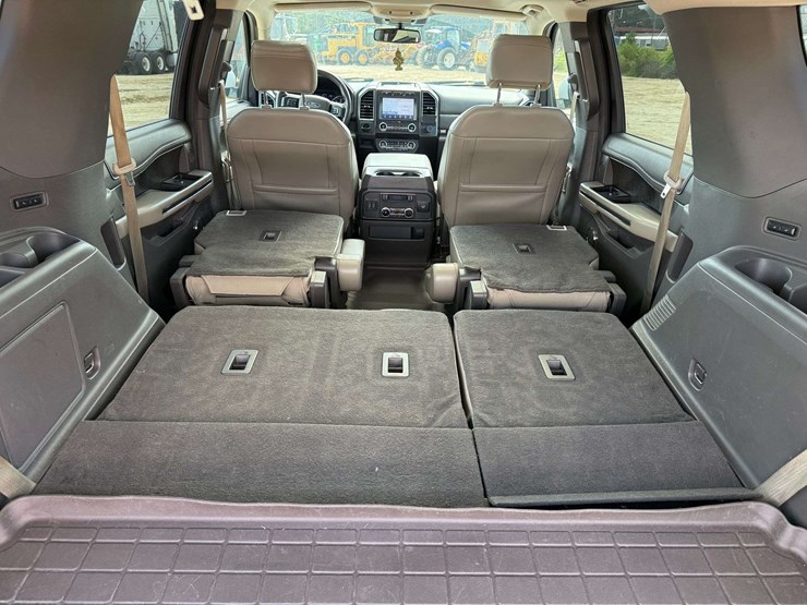 2020-ford-expedition-limited-image-26