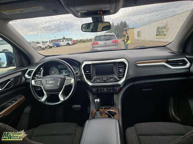 2018-gmc-acadia-image-25