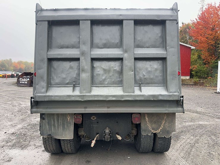 2005-mack-rb688s-image-6