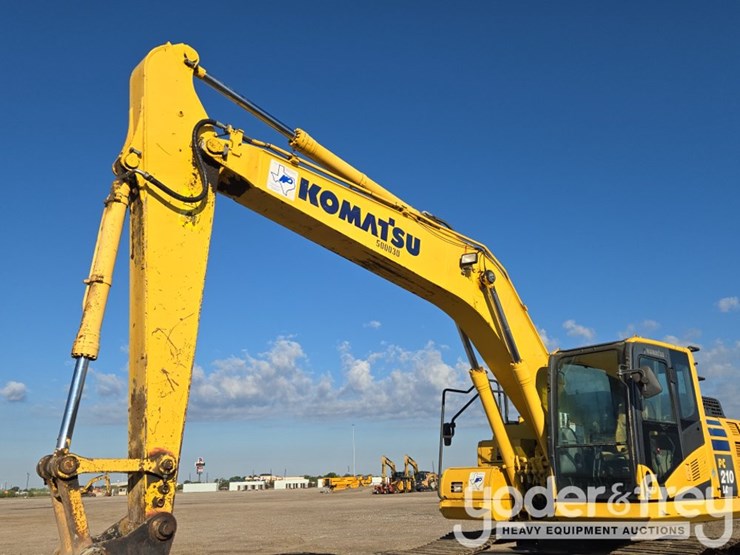 komatsu-pc210-image-26