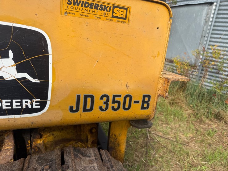 john-deere-350-image-26