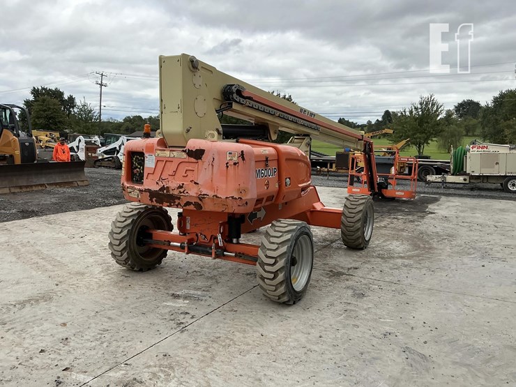 2019-jlg-m600jp-image-4