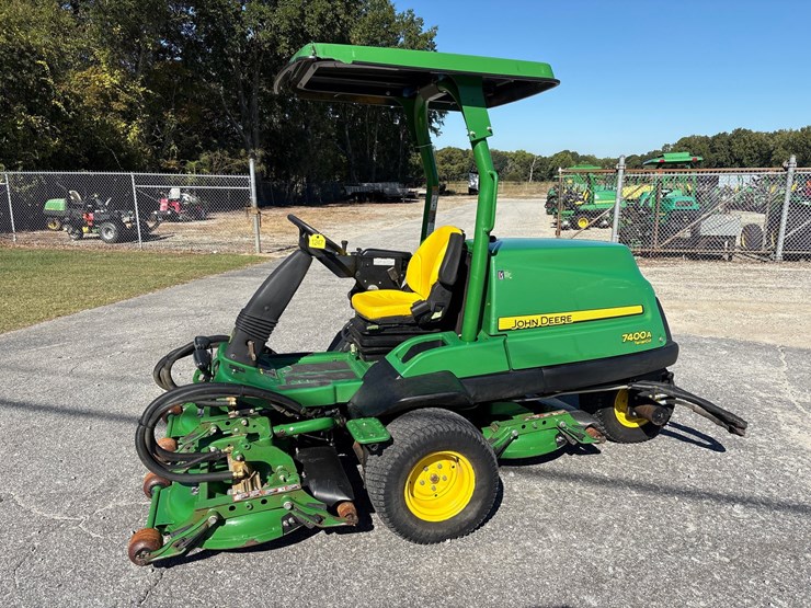 john-deere-7400a-image-1