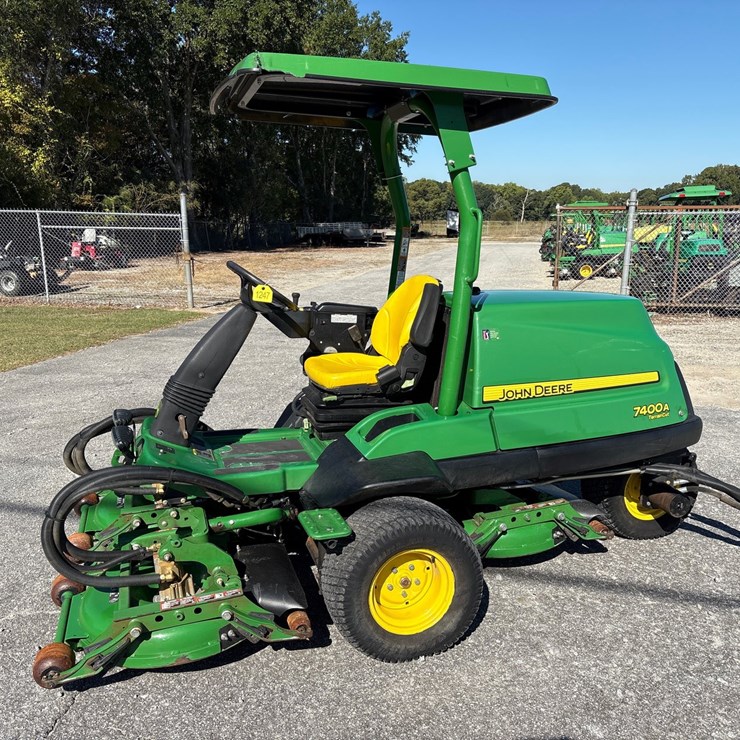 JOHN DEERE 7400A