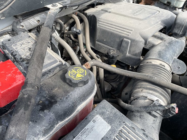 2016-chevrolet-2500-image-91