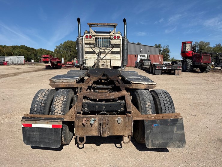 2005-kenworth-t800-image-4