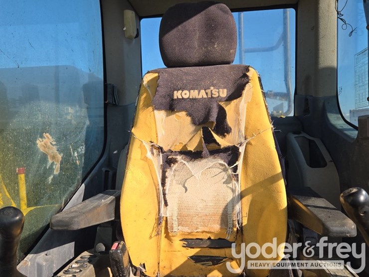 komatsu-pc210-image-71